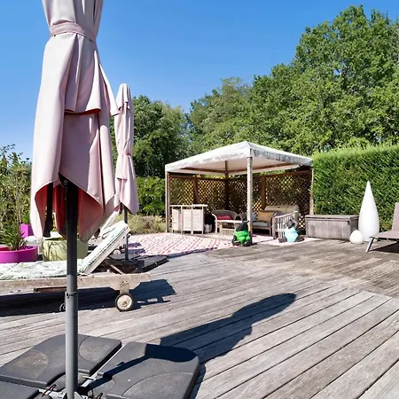 La Table De Pierre - D'hote 3* Lussas-et-Nontronneau